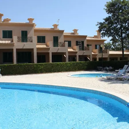 V2 X Albufeira
